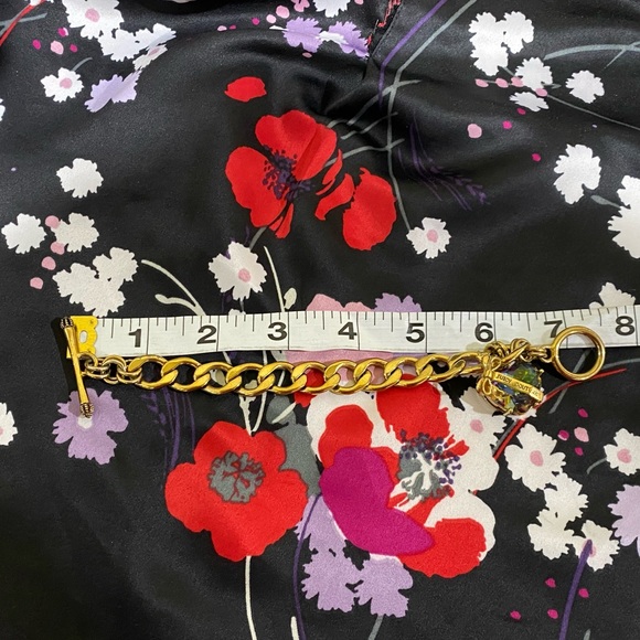 Juicy Couture Gold Tone Chain Hear Charm Bracelet - Picture 8 of 11